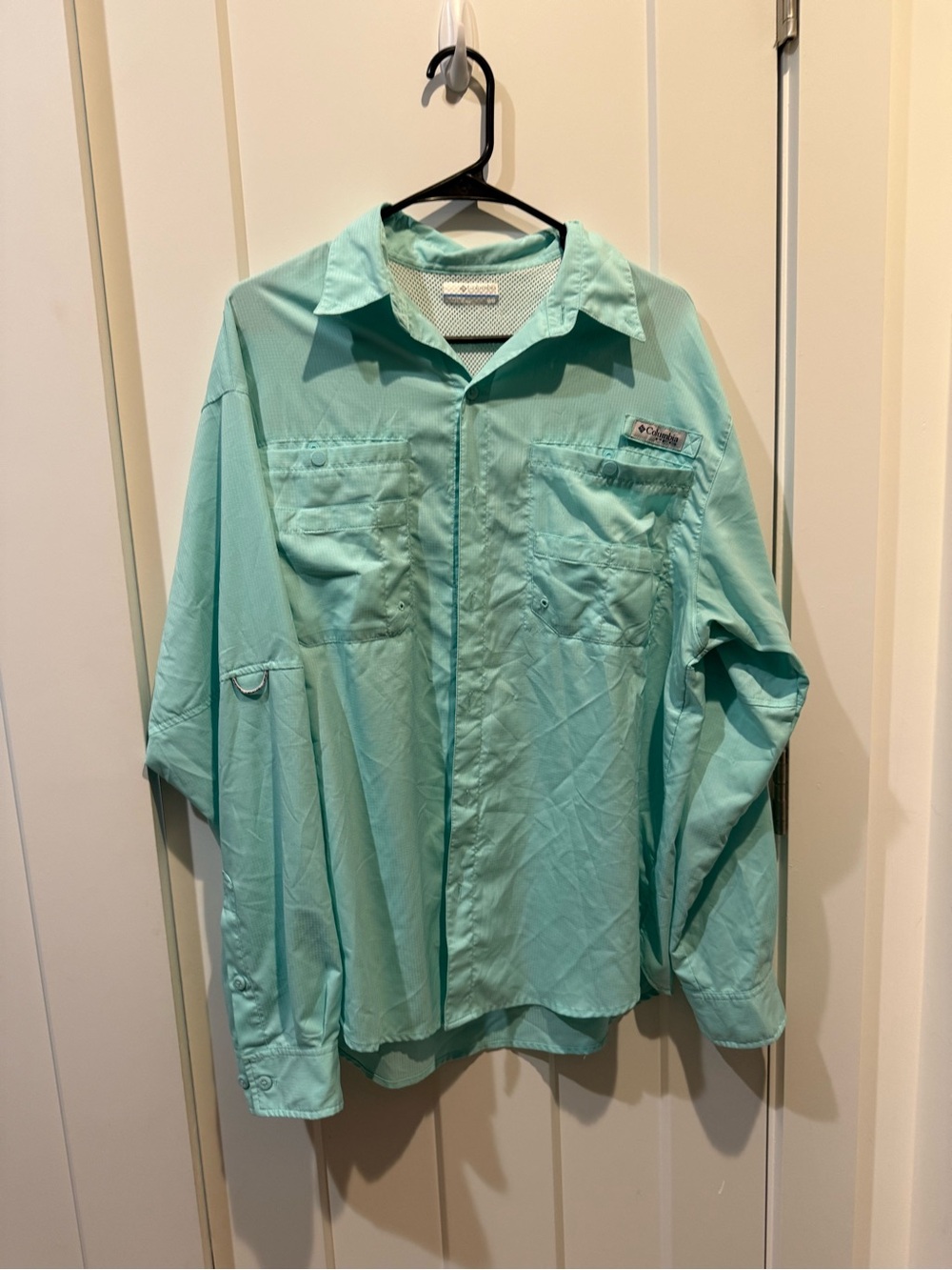Columbia Mint Green Long-Sleeve Casual Button-Down Shirt
